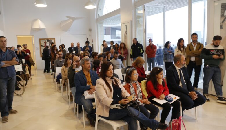 Pubblico presente alla conferenza