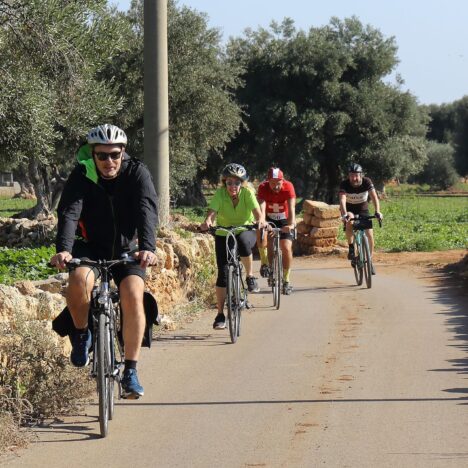 La 3ª Ciclostorica Puglia. Sicurezza stradale e cultura, pedalando sulle bici d’epoca